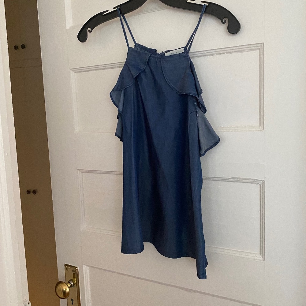 South Moon Undet/BLUE Chambray Strappy Top